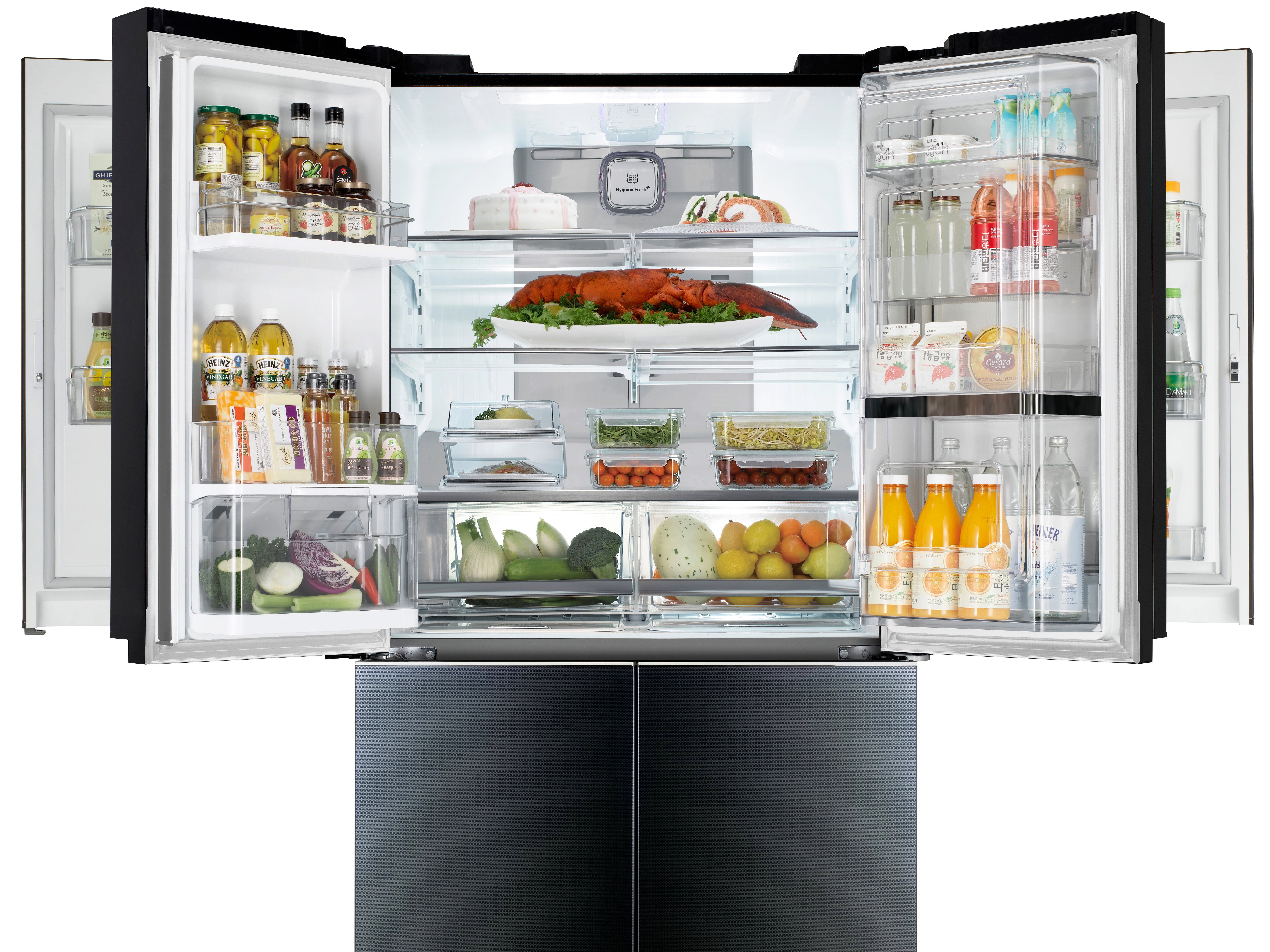 Какие холодильники лучше по качеству. Холодильник с двойной дверью. LG Door in Door Fridge. Красивый дизайнерский двухдверный холодильник. LG Gallery Stand.