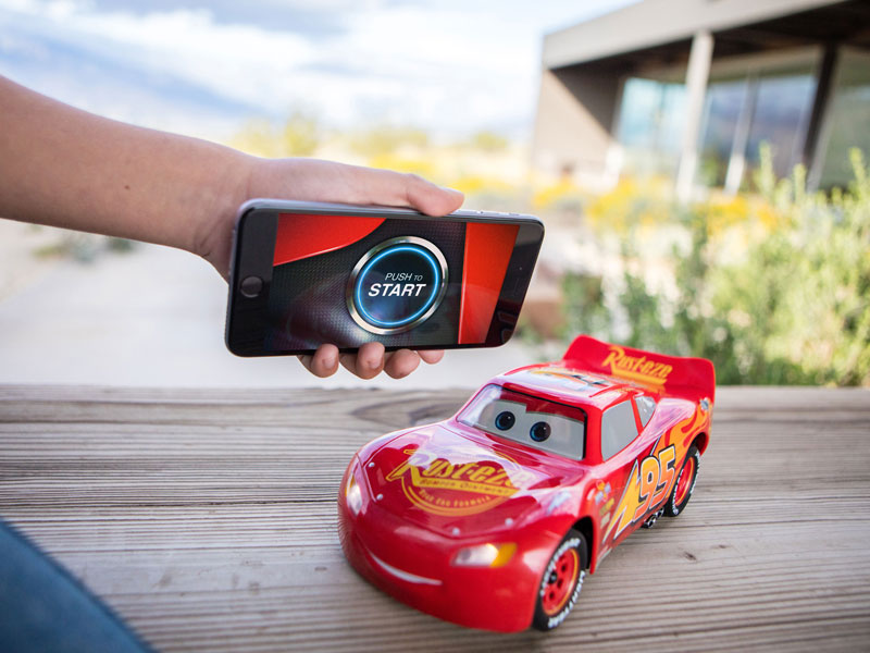 Sphero Ultimate Lightning McQueen – Une voiture télécommandée par  smartphone !