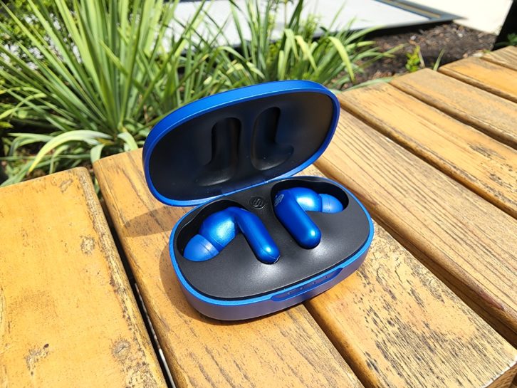 Open blue case of Urbanista Seoul earbuds