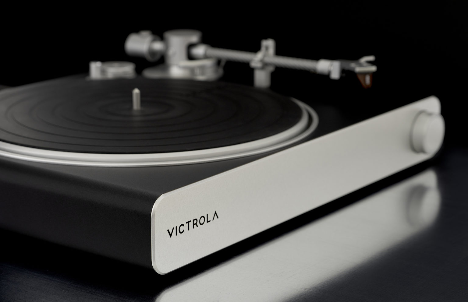 Victrola, In Vendor Partnership With ProSource, Enters CI Market With Sonos-Certified Turntable