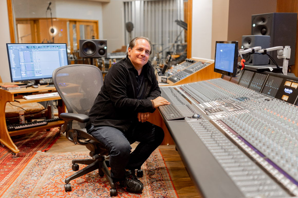 Ode to musicians Brazilian multiinstrumentalist Ricardo Bacelar