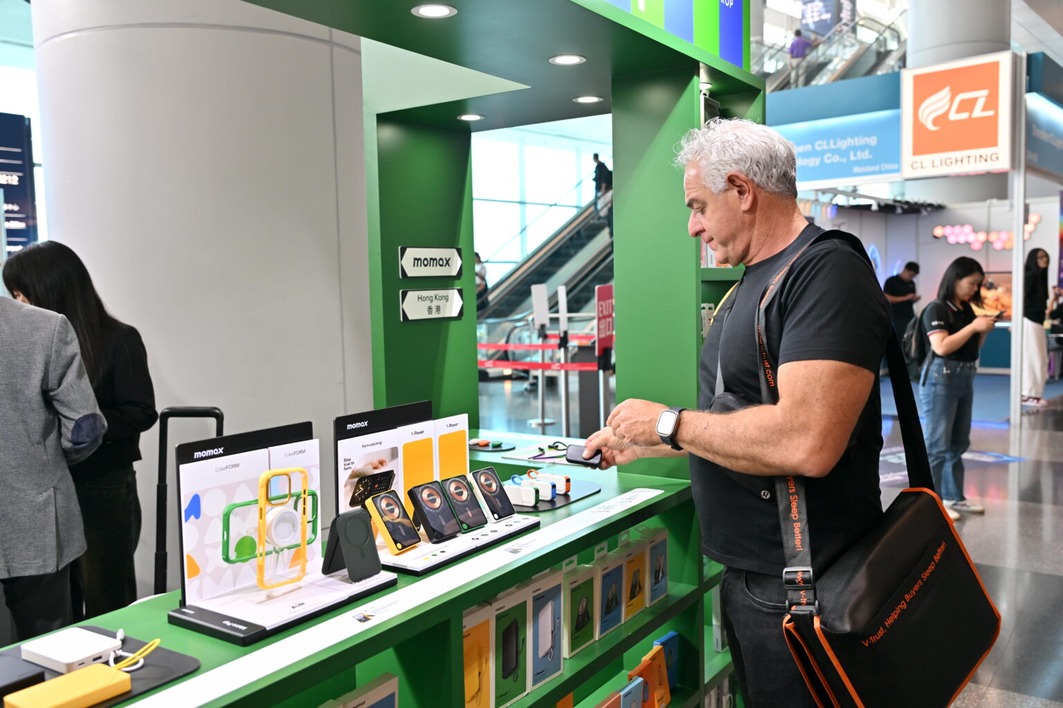 Hong Kong Electronics Fair, electronicAsia Attracts Over 60,000 Buyers