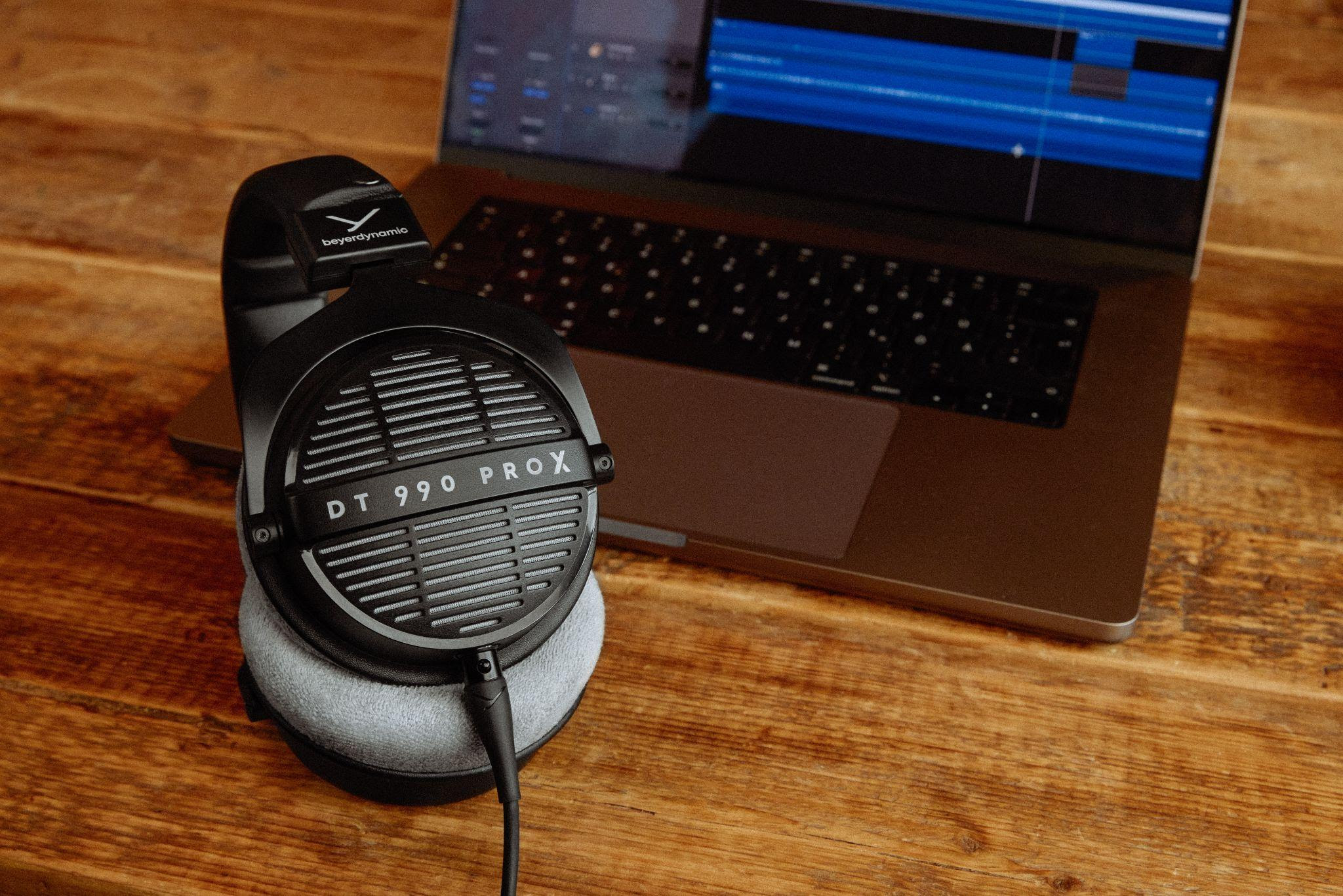 beyerdynamic Introduces New DT 990 Pro X Studio Headphones - TWICE