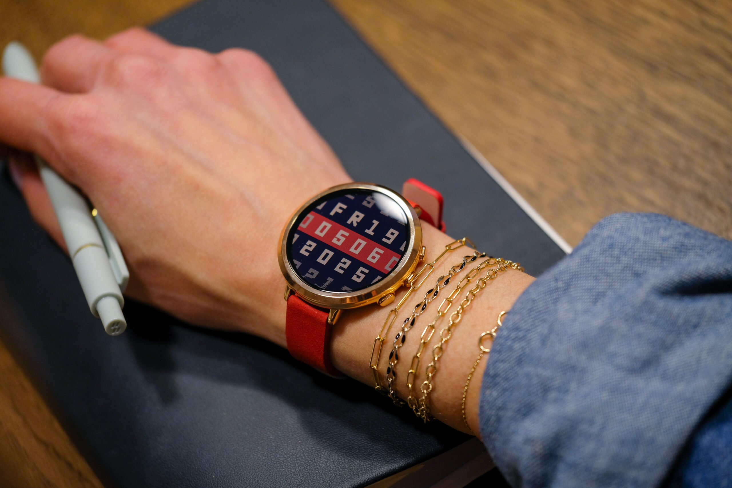 Smart watch for sale! Brand new, used about 2 times. Active 2 T2 Pro Smart Watch Smart Watch Black Heart Rate  main image 3